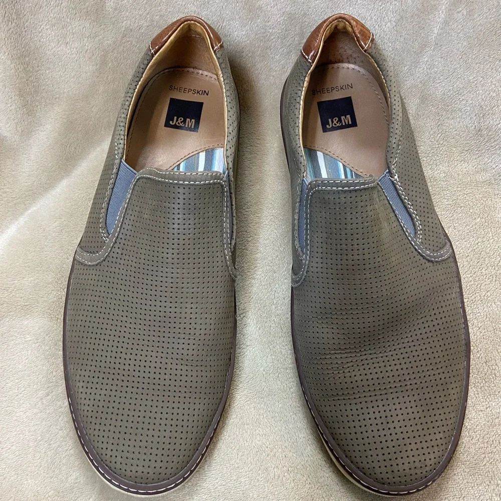J & M Sheepskin Slip-on Shoes size 10M